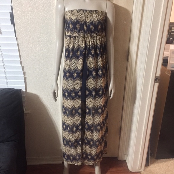 🦋🆕Doe & Rae Strapless Dress🦋 - Picture 2 of 6